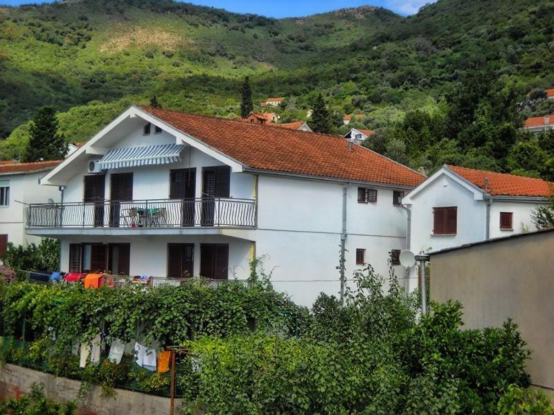 Hotel Vila Umicevic Bijela Exterior foto